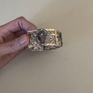 Bracelet with crosses